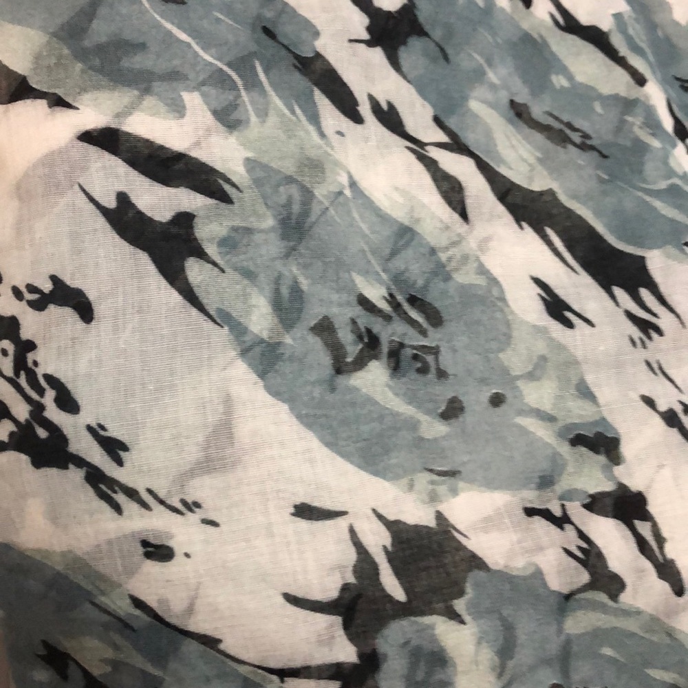 Scarf - Picture 2 of 3
